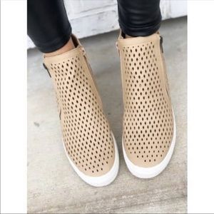 High Top Sneakers - nude NWT. READ DESCRIPTION